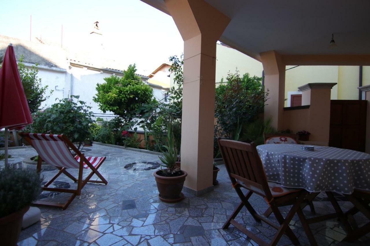 App With A Lovely Patio Mali Losinj