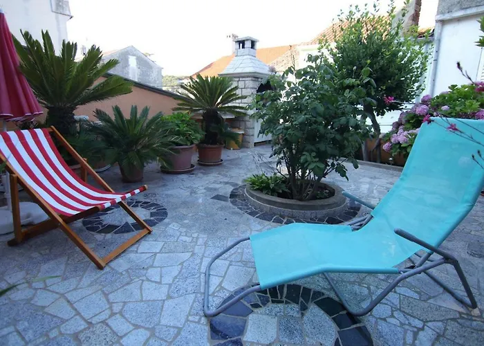 App With A Lovely Patio